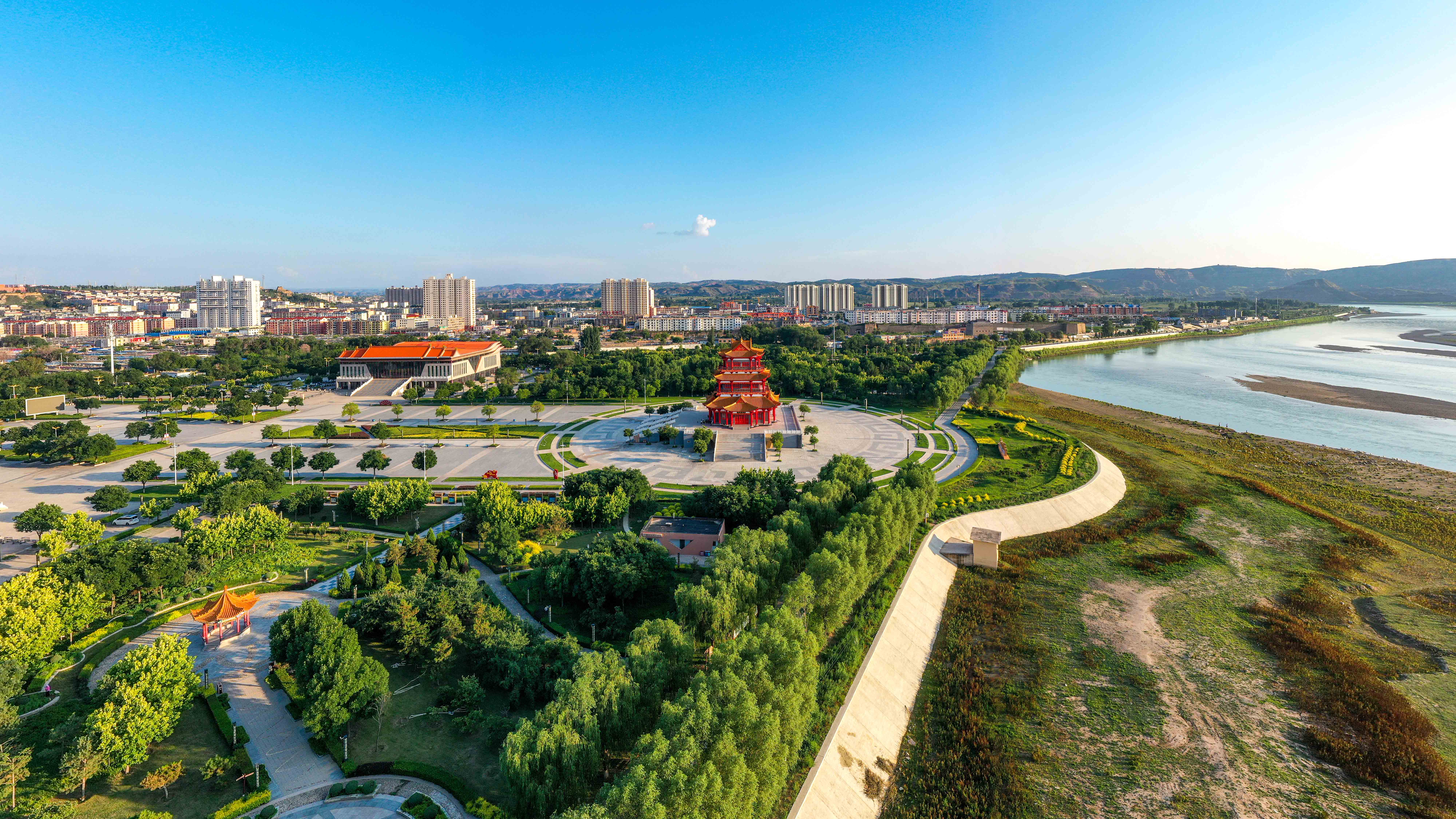 黃河岸邊的美麗村莊——唐家會村。